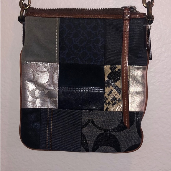 Used Authentic Coach Over Shoulder Purse - Picture 3 of 3